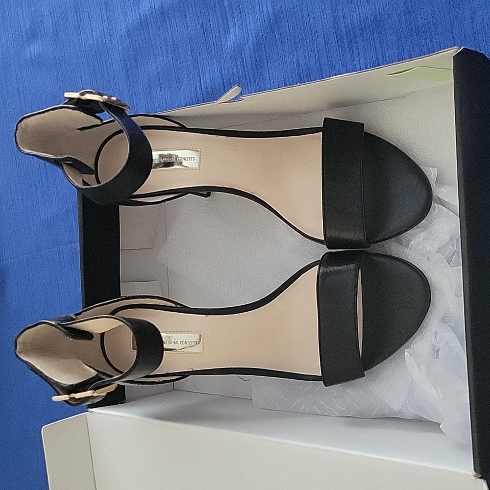 INC 4" Heels 8 Med.
